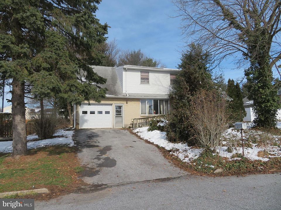 1st image of 1827 Martin Dr
