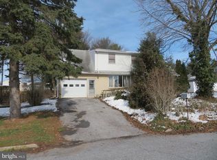 1827 Martin Dr, Lebanon, PA 17046