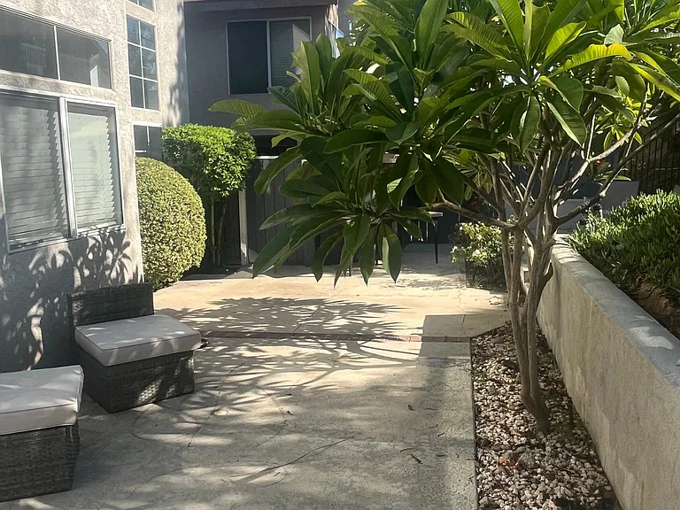 476 Somerset Cir — Photo 27