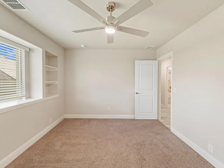 2413 Loxley Dr — Photo 32