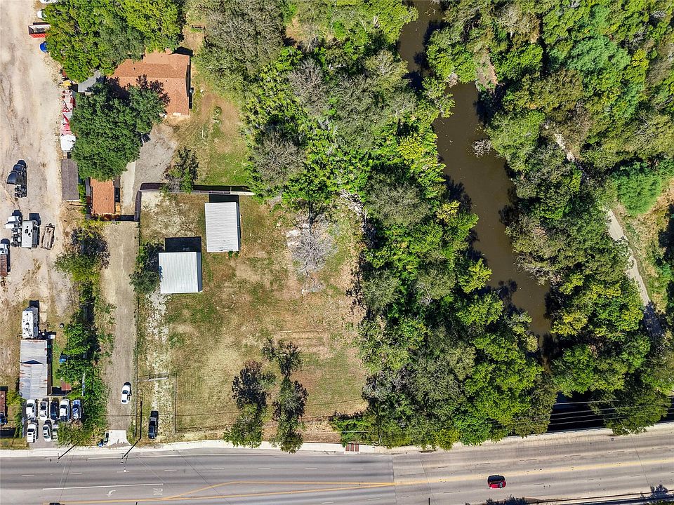 1st image of 2111 Rigsby Ave