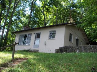 247 Flat Top Lake Rd, Ghent, WV
