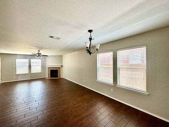 3rd image of 10632 Matador Dr