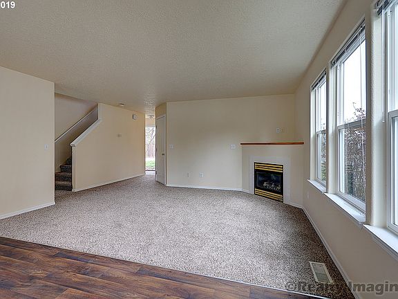 4th image of 1423 NE Herrold Ct