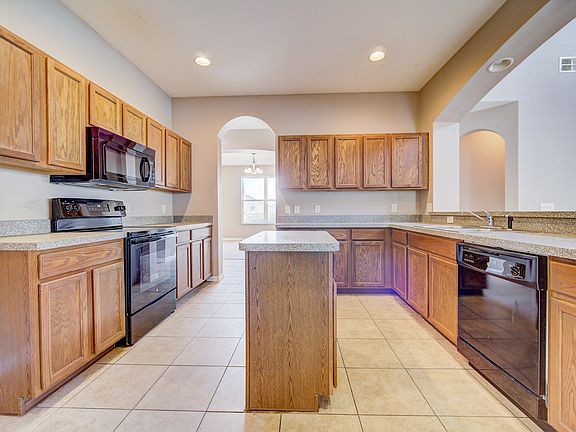 2nd image of 12803 Hyland Ln