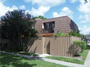 1104 11th Ct, Palm Beach Gardens, FL 33410