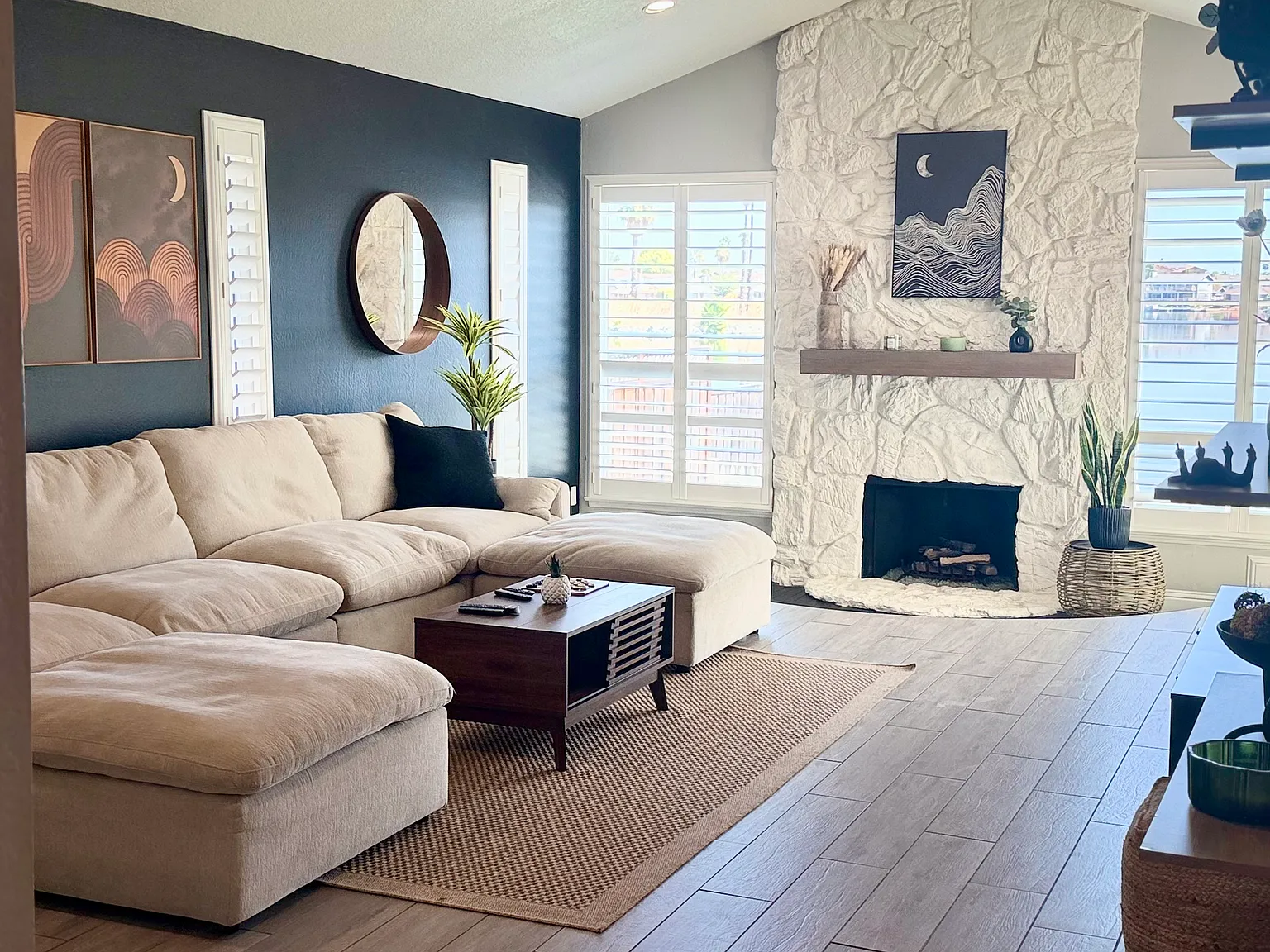 2 bed, 1150 sqft, $3,250 — Photo 2