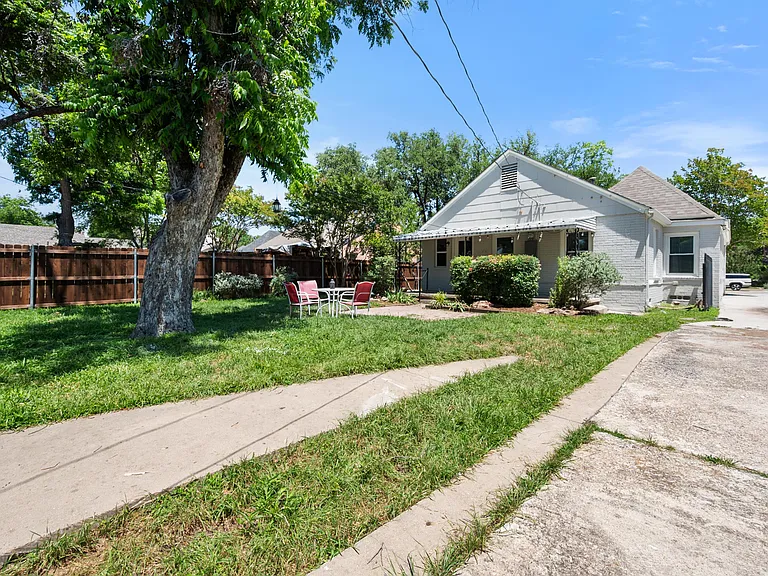 2624 Willing Ave — Photo 20