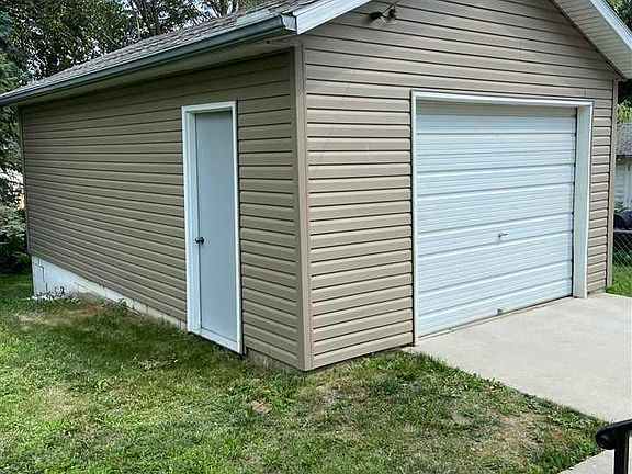 3rd image of 2206 Rebecca St