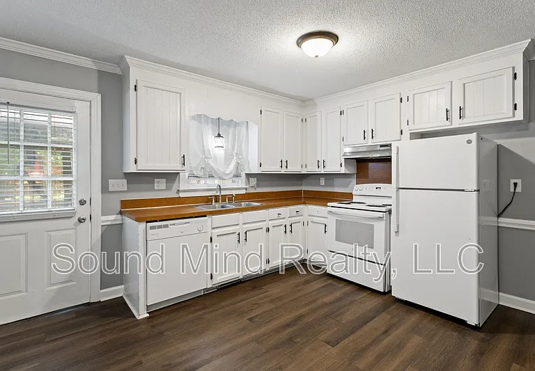 1601 Homestead Rd — Photo 16