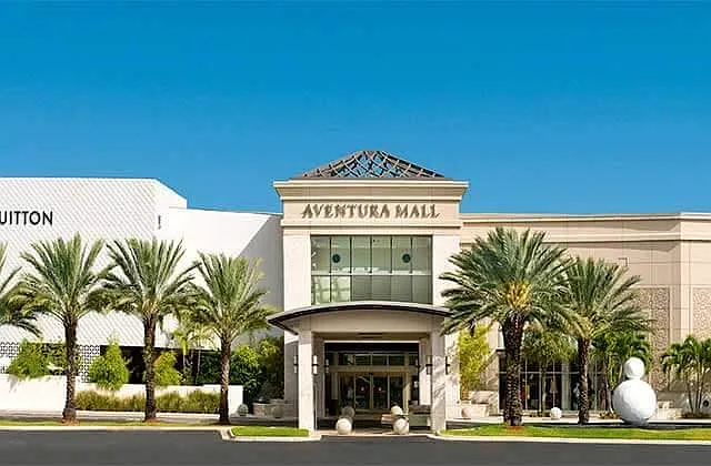 Aventura mall is 9 minutes away and its Miami Largest mall.