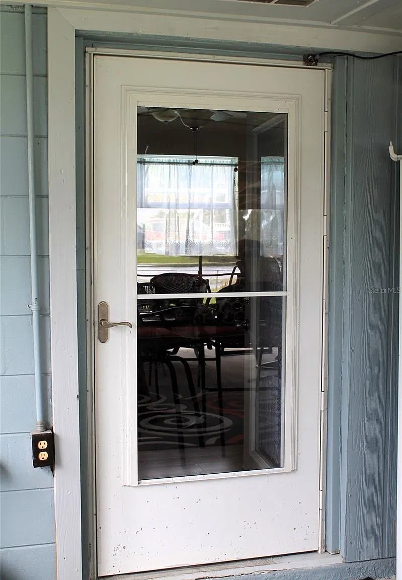 2 bed, $1,250 — Photo 1