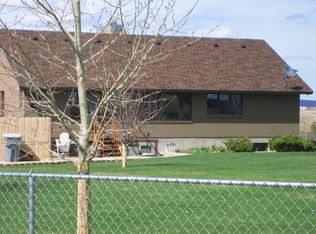 119 Broken Circle Dr, Evanston, WY 82930
