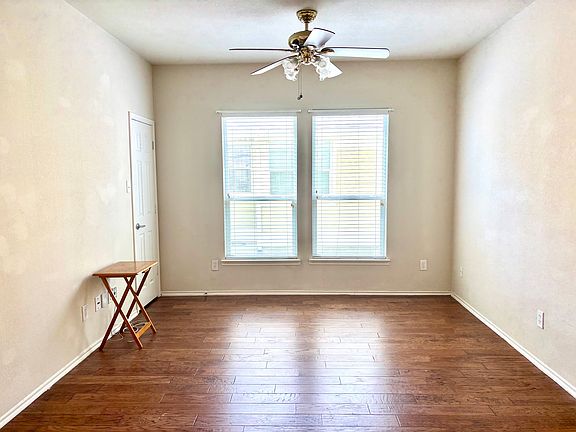 5th image of 9728 Old Field Dr