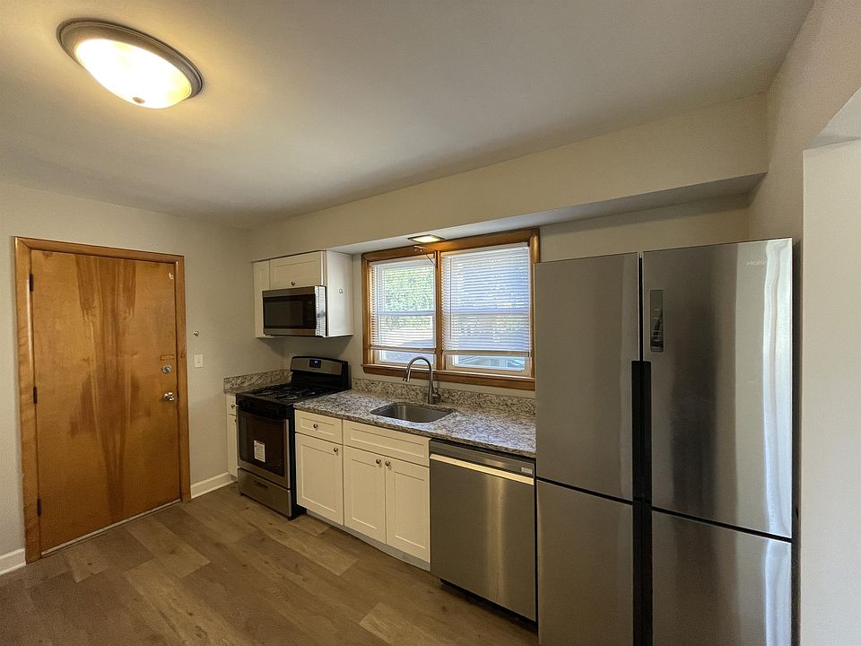 2830 South Harlem Avenue 2N 2830 S Harlem Ave Riverside, IL