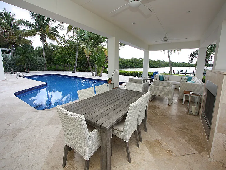 336 Morningside Dr — Photo 14