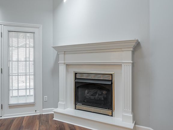 4th image of 6733 Willow Brook Dr
