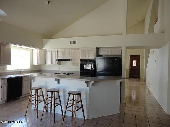 3rd image of 6936 W Morrow Dr