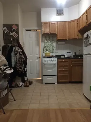 Rented by Meraki Realty LLC | media 9