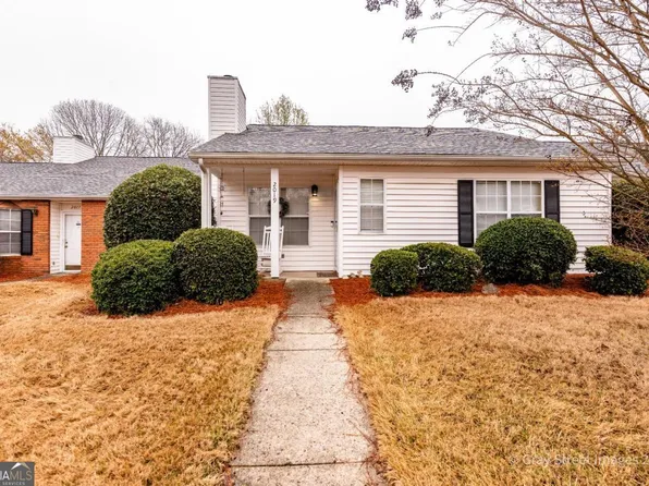 2019 Shields Rd #8, Dalton, GA 30720