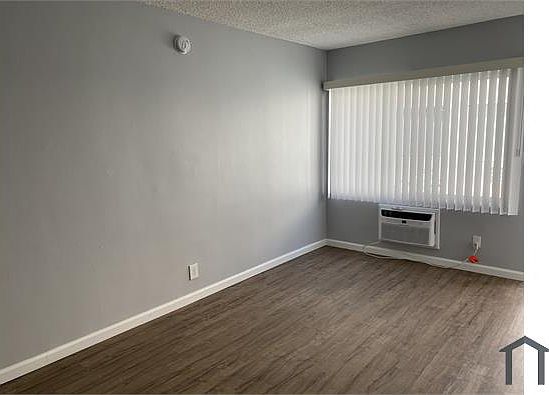 2nd image of 837 W 165th Pl