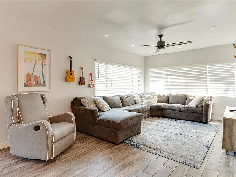 6108 Springvale Dr — Photo 16