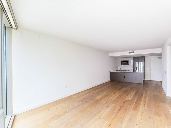 4th image of 1001 Queen St #3109