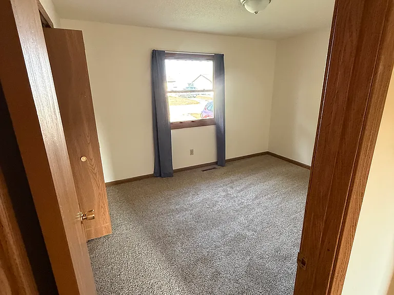 8813 Sams Dr — Photo 7