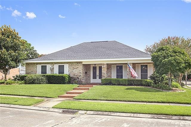 1st image of 3668 Pin Oak Ave