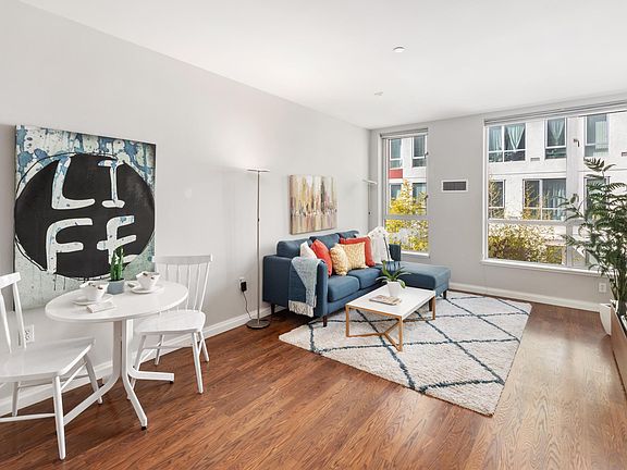 4th image of 888 7th St Unit 213
