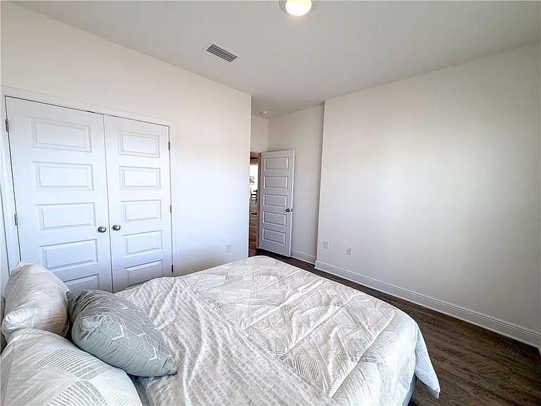 27137 Augustine Dr — Photo 25