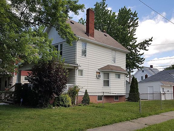 2nd image of 1525 E 219th St