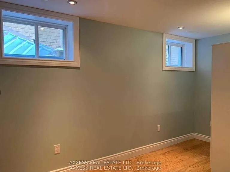 58 Spadara Dr — Photo 7