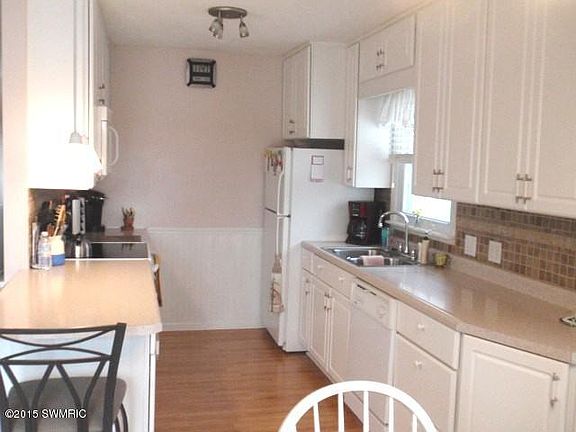 5th image of 17235 Stevens Forest Lake St