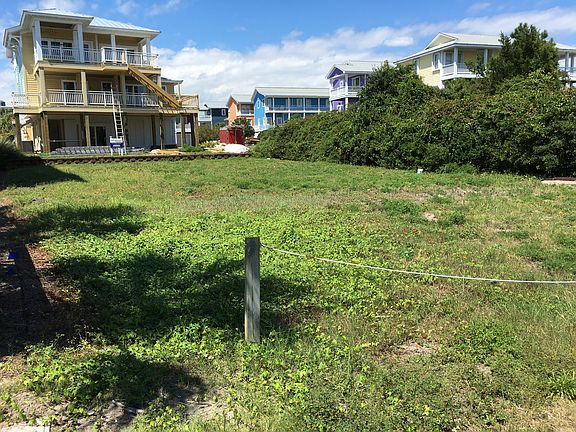 2nd image of 523 Fort Fisher Blvd N