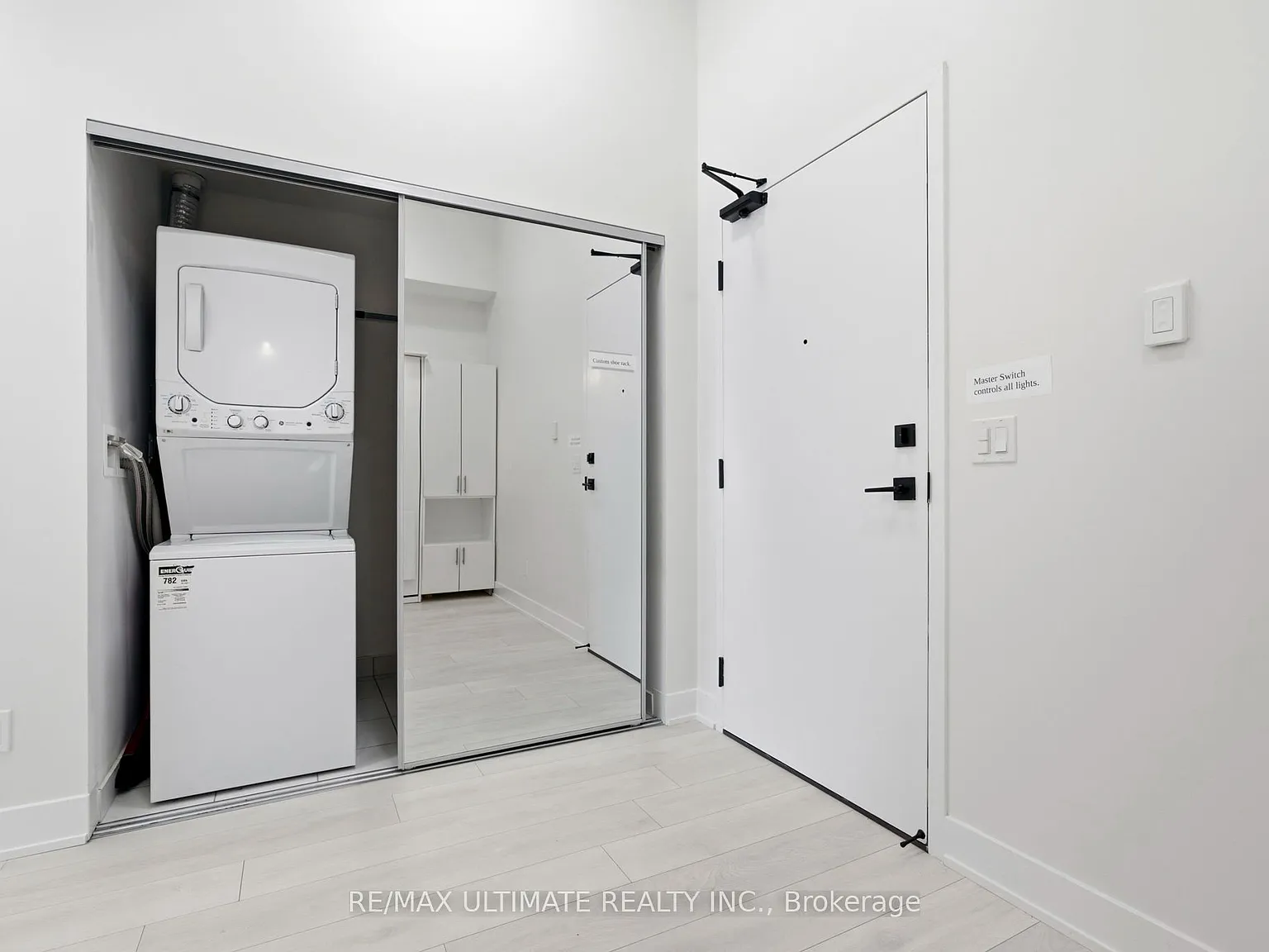 2 bed, $2,400 — Photo 4