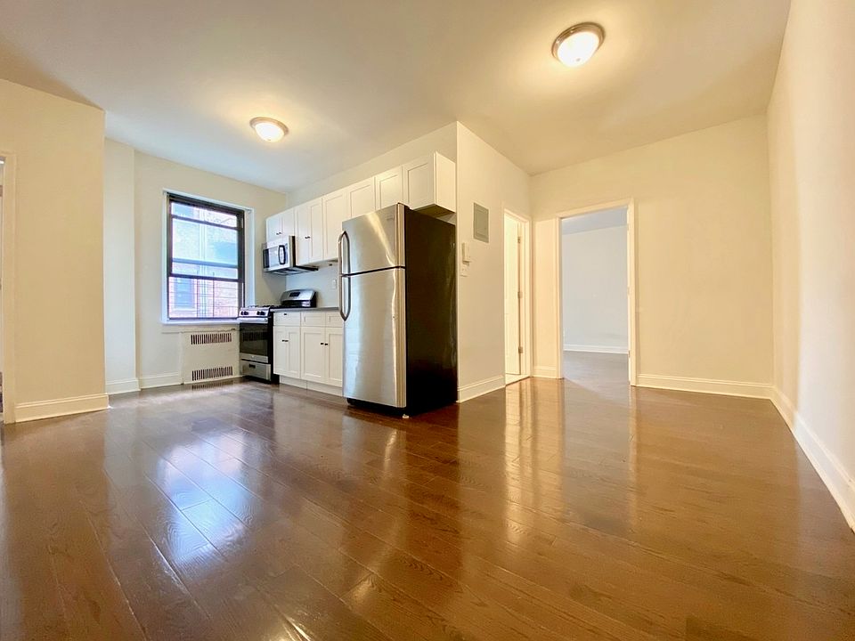 1st image of 245 Hawthorne St #D1