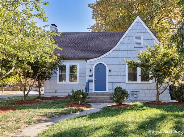 1343 Hickory St, Waukegan, IL 60085