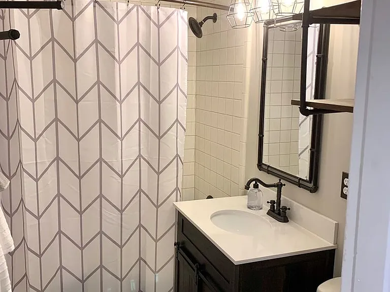 176 Georgia Ave — Photo 10