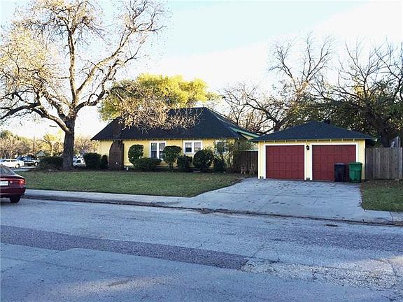 2nd image of 204 S Carroll Blvd