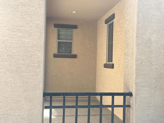 4th image of 3271 E Carla Vista Dr