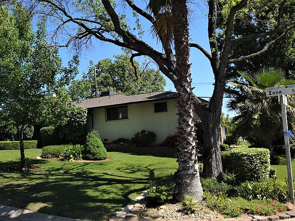 2nd image of 2216 Ione St