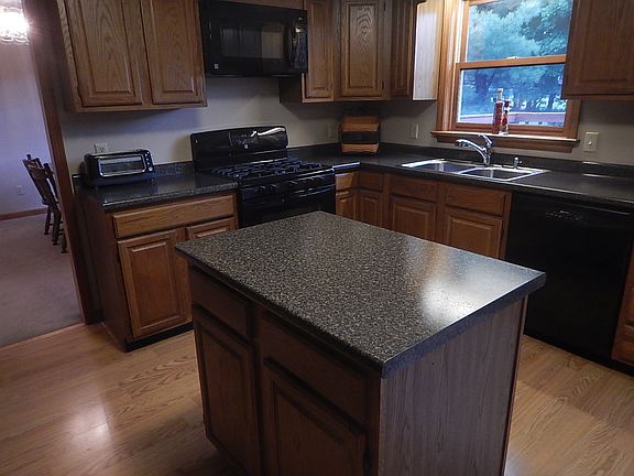 Kitchen with new countertop