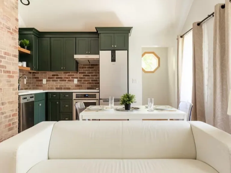 7 Cushing Dr #1 — Photo 2