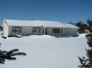 8869 N 17th St, Kalamazoo, MI 49009