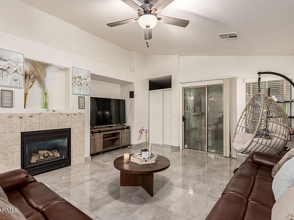 3rd image of 8313 W GROSS Avenue