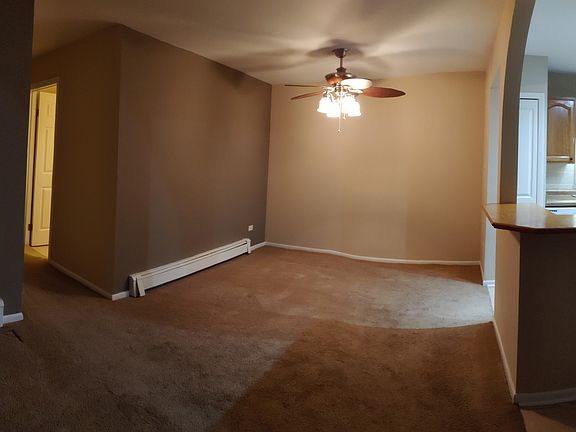 4th image of 16W515 79th St APT 208
