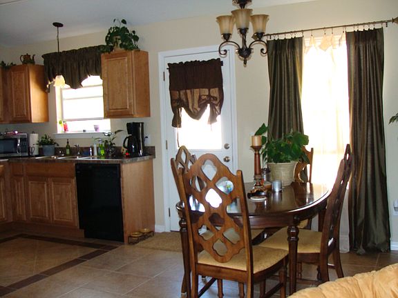 2nd image of 3206 Cornell Dr