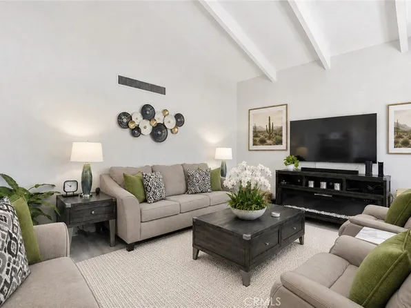 1833 S Araby Dr APT 16, Palm Springs, CA 92264