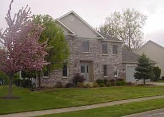 1st image of 905 Stonehenge Dr